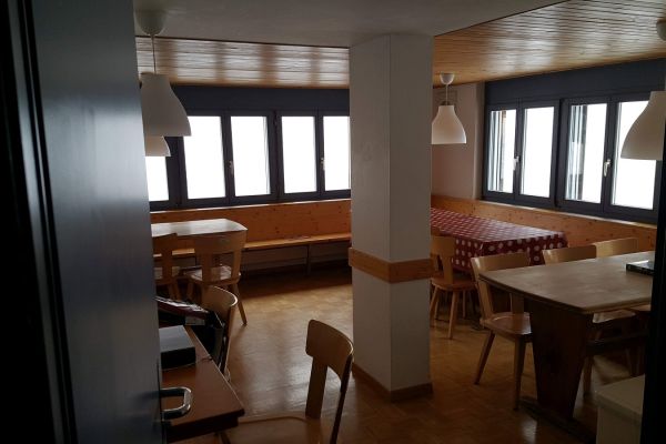 skd-klubhaus-photo-3237d36cb2-83b1-7f0b-39db-a228b2e391d3F6B8F5FD-0780-4810-5163-58F1973B3A69.jpg