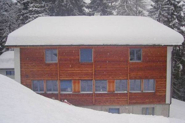 skihaus-skd-aussen-01eeb5f486-4d86-2f18-ae46-7bf65870c245131B1CE0-87CB-8DD1-4A77-C46912E5808D.jpg