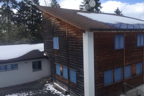 skihaus-skd-aussen-049522d5ac-3472-fdb0-a04c-908b44a2345729E58F76-6E4E-05CE-6F41-B70E9AEB3C54.jpeg